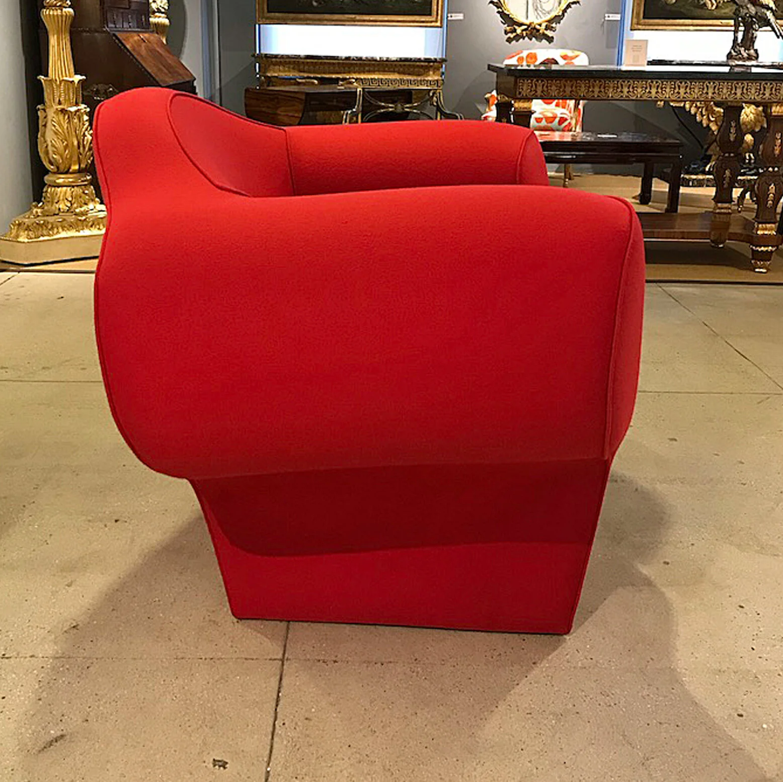 希少　Ron arad MOROSO Moroso celebrates 25 years with Ron Arad in Milan